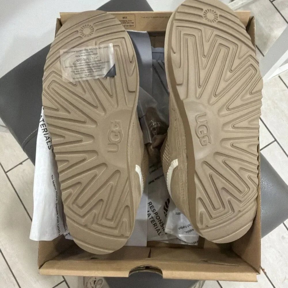 Ugg Kids Lowmel Sneakers Sand Size 4 Brand New With Box